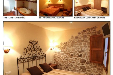 Propiedad comercial de 1288 m² en venta en Sant Hilari Sacalm, Gerona, Cataluña, Spain № 8475 - foto 11