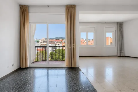 2 bedrooms apartment for sale in Barcelona, Catalonia, Spain № 8479 - photo 2