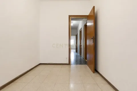 2 bedrooms apartment for sale in Barcelona, Catalonia, Spain № 8479 - photo 19