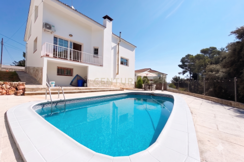 Сasa de 5 dormitorios en venta en Santa Eulalia De Roncana, Barcelona, Cataluña, Spain № 8476 - foto 8