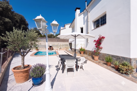 Сasa de 5 dormitorios en venta en Santa Eulalia De Roncana, Barcelona, Cataluña, Spain № 8476 - foto 5
