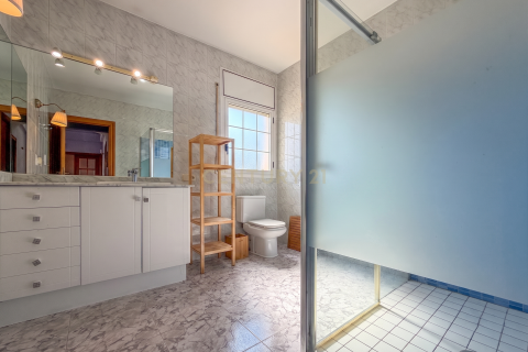 Сasa de 5 dormitorios en venta en Santa Eulalia De Roncana, Barcelona, Cataluña, Spain № 8476 - foto 27