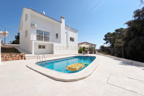 Сasa de 5 dormitorios en venta en Santa Eulalia De Roncana, Barcelona, Cataluña, Spain № 8476 - foto 4