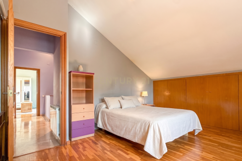 Сasa de 5 dormitorios en venta en Santa Eulalia De Roncana, Barcelona, Cataluña, Spain № 8476 - foto 22