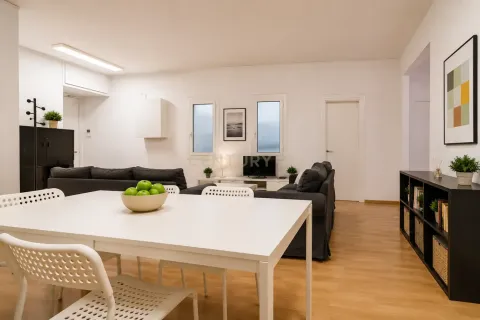 Apartamento de 4 dormitorios en venta en Barcelona, Cataluña, Spain № 8480 - foto 8