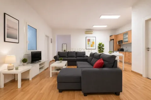 Apartamento de 4 dormitorios en venta en Barcelona, Cataluña, Spain № 8480 - foto 5