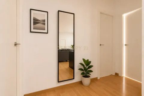 Apartamento de 4 dormitorios en venta en Barcelona, Cataluña, Spain № 8480 - foto 11