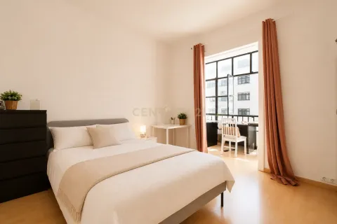 Apartamento de 4 dormitorios en venta en Barcelona, Cataluña, Spain № 8480 - foto 16