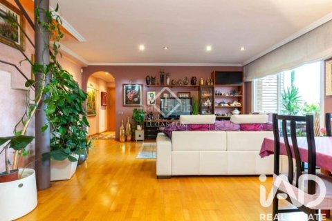 Dúplex de 4 dormitorios en venta en Sant Feliu de Llobregat, Barcelona, Cataluña, Spain № 8300 - foto 5