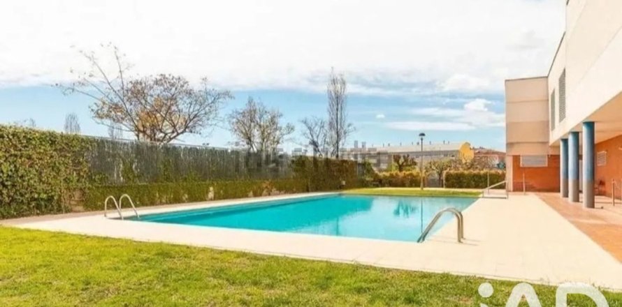 Dúplex de 4 dormitorios en venta en Sant Feliu de Llobregat, Barcelona, Cataluña, Spain № 8300