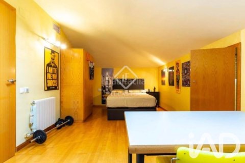 Dúplex de 4 dormitorios en venta en Sant Feliu de Llobregat, Barcelona, Cataluña, Spain № 8300 - foto 25