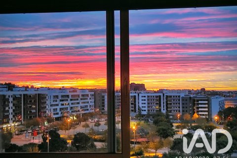 Dúplex de 4 dormitorios en venta en Sant Feliu de Llobregat, Barcelona, Cataluña, Spain № 8300 - foto 14