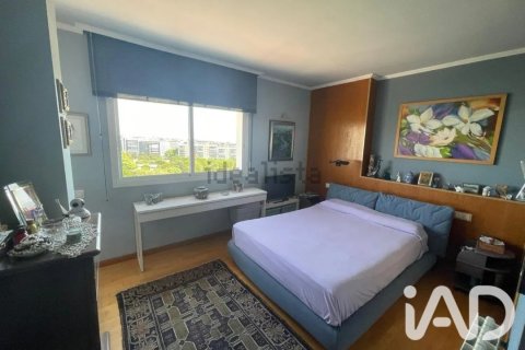 Dúplex de 4 dormitorios en venta en Sant Feliu de Llobregat, Barcelona, Cataluña, Spain № 8300 - foto 13