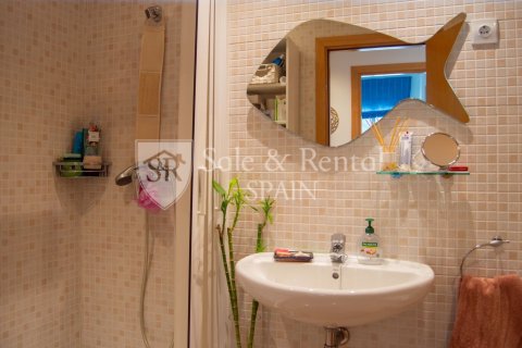 Apartamento de 3 dormitorios en venta en Tossa de Mar, Gerona, Cataluña, Spain № 8295 - foto 22