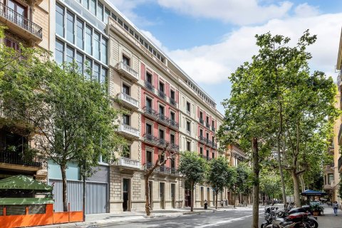 Apartamento de 4 dormitorios en venta en Barcelona, Cataluña, Spain № 8294 - foto 23