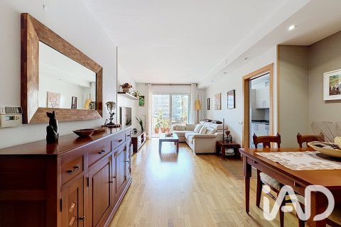 Apartamento de 3 dormitorios en venta en Sant Adria De Besos, Barcelona, Cataluña, Spain № 8296 - foto 2
