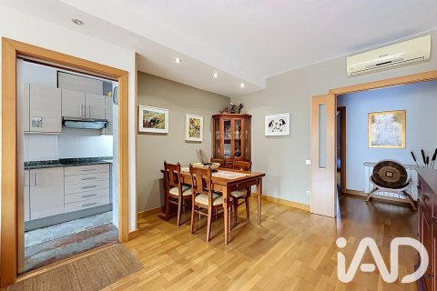 Apartamento de 3 dormitorios en venta en Sant Adria De Besos, Barcelona, Cataluña, Spain № 8296 - foto 12