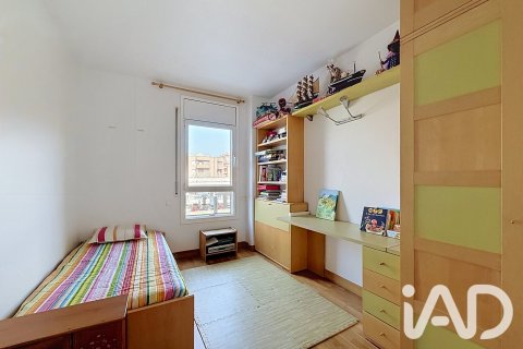 Apartamento de 3 dormitorios en venta en Sant Adria De Besos, Barcelona, Cataluña, Spain № 8296 - foto 25