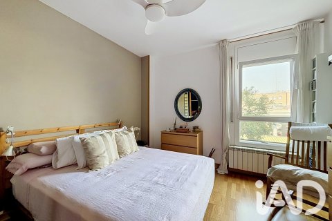 Apartamento de 3 dormitorios en venta en Sant Adria De Besos, Barcelona, Cataluña, Spain № 8296 - foto 17