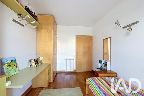 Apartamento de 3 dormitorios en venta en Sant Adria De Besos, Barcelona, Cataluña, Spain № 8296 - foto 26