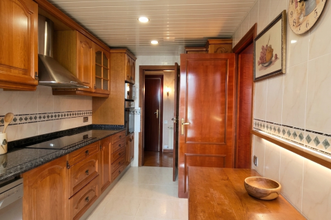 Купить квартиру в Барселона, Испания с 3 спальни, 89м², № 8299 - фото 10