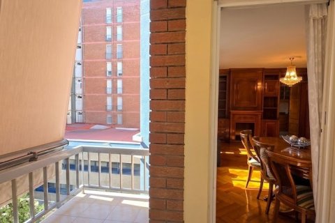 Купить квартиру в Барселона, Испания с 3 спальни, 89м², № 8299 - фото 28
