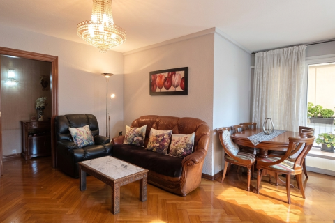 Купить квартиру в Барселона, Испания с 3 спальни, 89м², № 8299 - фото 4