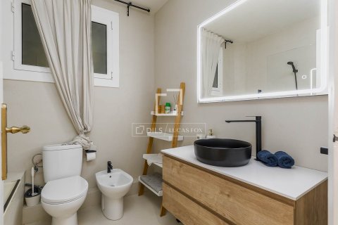 Apartamento de 2 dormitorios en venta en Barcelona, Cataluña, Spain № 4207 - foto 19