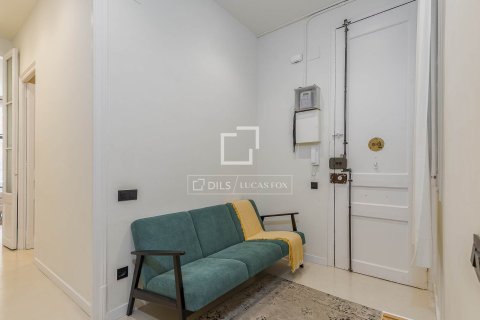 Apartamento de 2 dormitorios en venta en Barcelona, Cataluña, Spain № 4207 - foto 25