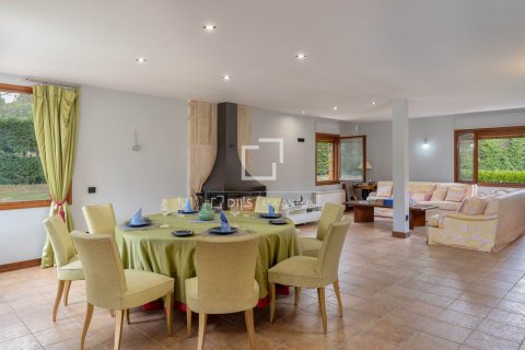 Finca de 5 dormitorios en venta en Montseny, Barcelona, Cataluña, Spain № 4204 - foto 5