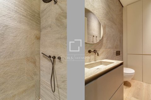 2 bedrooms apartment for sale in Barcelona, Catalonia, Spain № 6545 - photo 15
