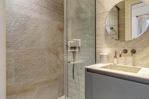2 bedrooms apartment for sale in Barcelona, Catalonia, Spain № 6545 - photo 13