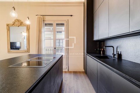 2 bedrooms apartment for sale in Barcelona, Catalonia, Spain № 6545 - photo 4