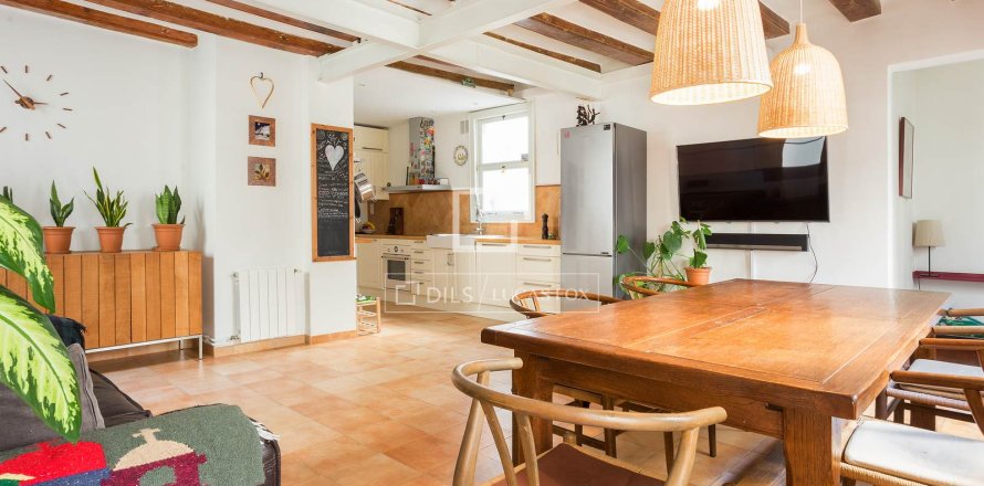 3 bedrooms apartment for sale in Barcelona, Catalonia, Spain № 6539