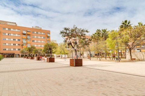 Купить квартиру в Барселона, Испания с 4 спальни, 122м², № 6544 - фото 13