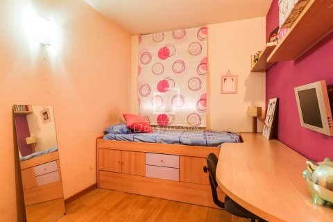 Купить квартиру в Барселона, Испания с 4 спальни, 122м², № 6544 - фото 9