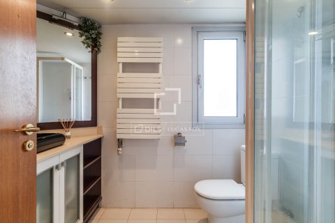 Купить квартиру в Барселона, Испания с 4 спальни, 122м², № 6544 - фото 10