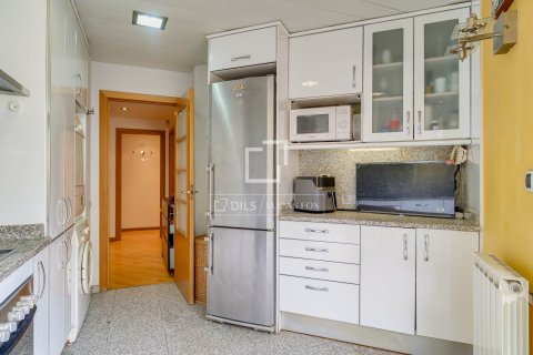Купить квартиру в Барселона, Испания с 4 спальни, 122м², № 6544 - фото 4