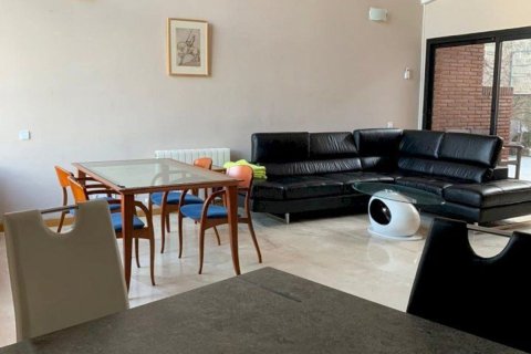 Сasa de 5 dormitorios en venta en Castelldefels, Barcelona, Cataluña, Spain № 6632 - foto 2