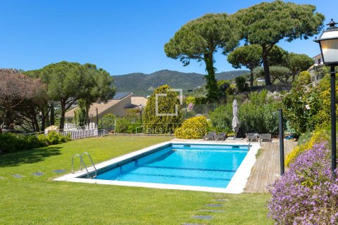 Villa de 6 dormitorios en venta en Cabrils, Barcelona, Cataluña, Spain № 6637 - foto 4