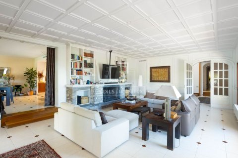Villa de 6 dormitorios en venta en Cabrils, Barcelona, Cataluña, Spain № 6637 - foto 8