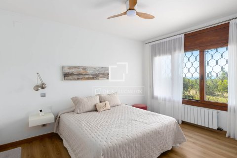 Villa de 6 dormitorios en venta en Cabrils, Barcelona, Cataluña, Spain № 6637 - foto 24