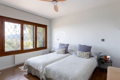 Villa de 6 dormitorios en venta en Cabrils, Barcelona, Cataluña, Spain № 6637 - foto 30