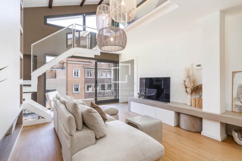 3 bedrooms penthouse for sale in Barcelona, Catalonia, Spain № 6638 - photo 6