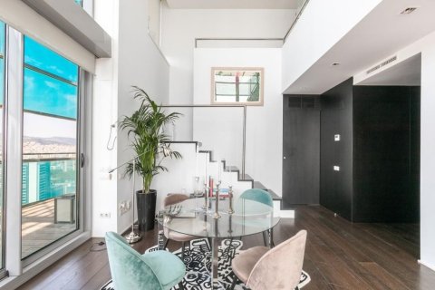 4 bedrooms apartment for sale in Barcelona, Catalonia, Spain № 1527 - photo 8