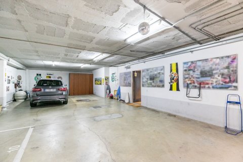 Сasa de 5 dormitorios en venta en Barcelona, Cataluña, Spain № 1528 - foto 24