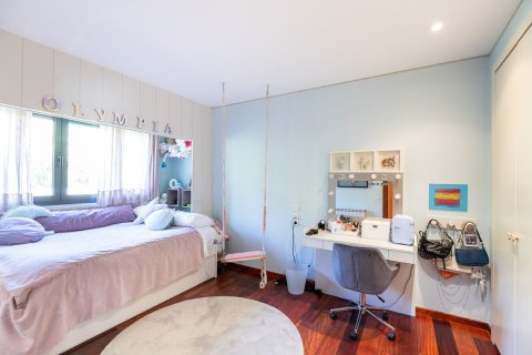 Сasa de 5 dormitorios en venta en Barcelona, Cataluña, Spain № 1528 - foto 16