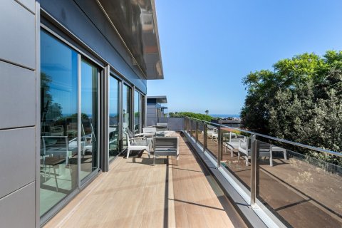 Сasa de 5 dormitorios en venta en Barcelona, Cataluña, Spain № 1528 - foto 23