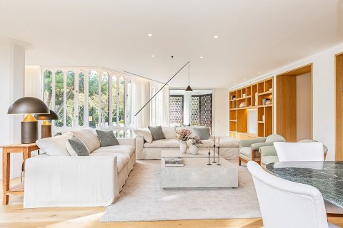 5 bedrooms apartment for sale in Barcelona, Catalonia, Spain № 1523 - photo 2