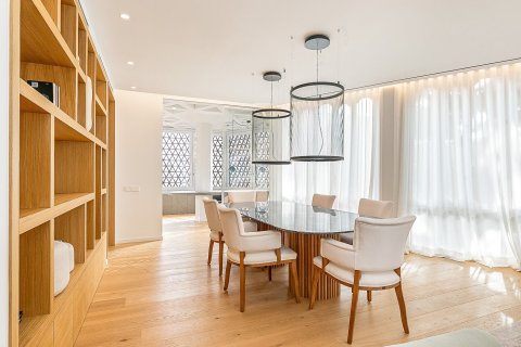 5 bedrooms apartment for sale in Barcelona, Catalonia, Spain № 1523 - photo 5